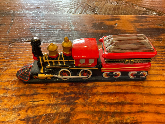 Hinge box: Train
